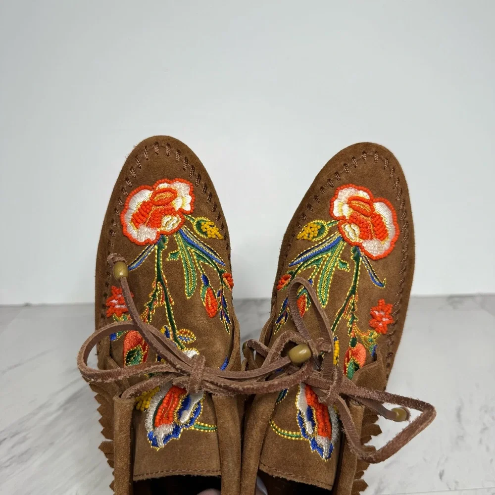 Tory Burch Huntington Fringe Embroidered Brown Suede Moccasins 6M